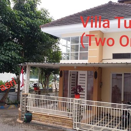 Villa Two One Exotic Private Pool Di Batu バトゥ エクステリア 写真